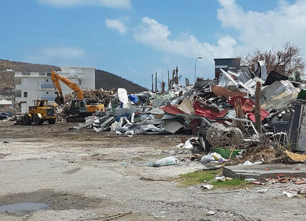 Government Starts Survey in Neighborhood Adjacent to Landfill